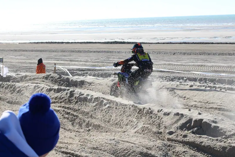 Enduro : bike in full action (2022)