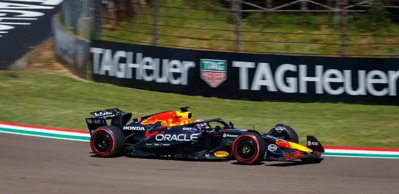 Red Bull F1 : single-seater in action on track (2025)