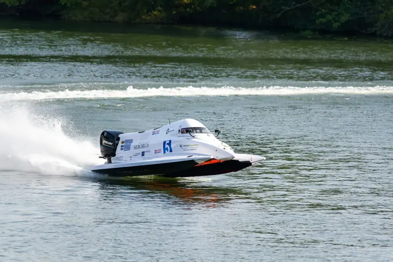 F1H2O : single-seater racing on the water (2017)