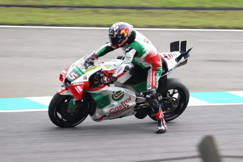 Honda RC213V MotoGP : motor in actie op het circuit (2025)
