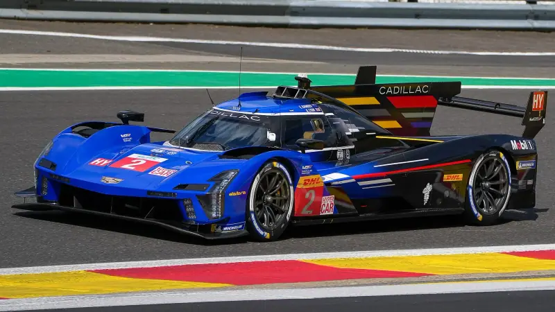 Hypercar / GTP : endurance prototype in action on track (2024)